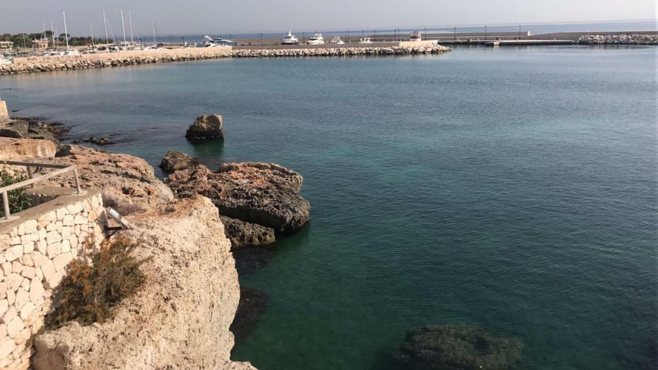 Pietra Di Luna A...Mare Полиняно а Маре Екстериор снимка